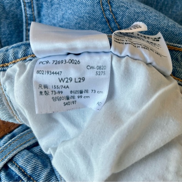 Levi's Ribcage Straight Ankle Jeans 29W X 29L Light Blue - Picture 6 of 7